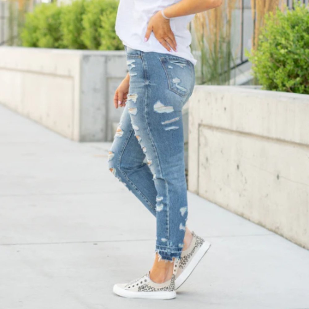 KanCan Jeans High Rise Boyfriend Distressed Cropped Medium Wash SZ 13/30 - Picture 4 of 16